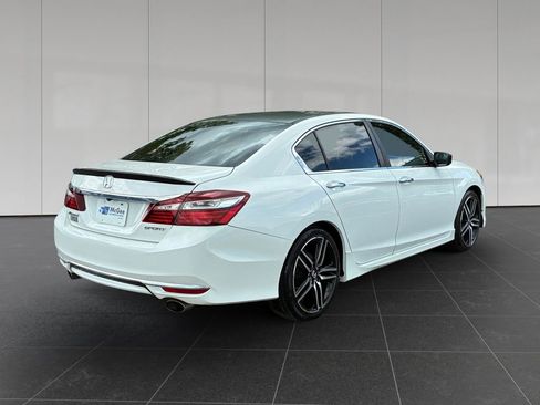 Used 2016 Honda Accord Sport image 5