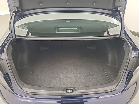 Used 2025 Toyota Corolla LE image 7