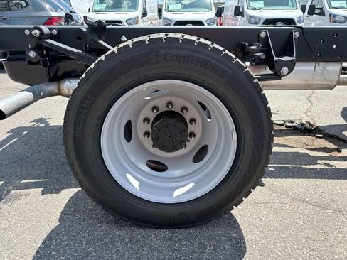 New 2026 Ford F550 4x4 Regular Cab Super Duty image 11