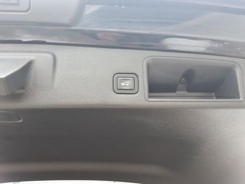 Used 2022 GMC Terrain AT4 w/ LPO, Floor Liner Package image 24