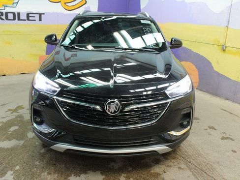 Used 2023 Buick Encore GX Essence image 3