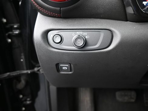 Used 2020 Chevrolet Blazer RS FWD image 45