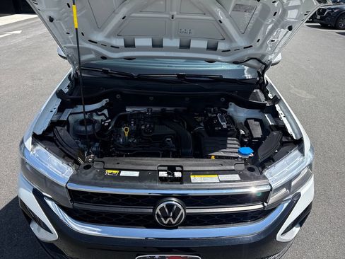 Used 2022 Volkswagen Taos SE FWD image 25