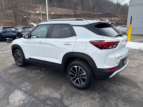 Used 2024 Chevrolet TrailBlazer LT image 4