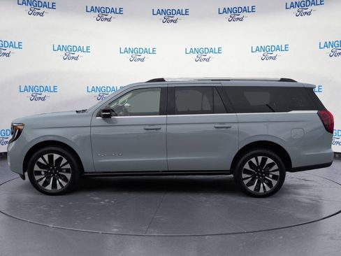 New 2025 Ford Expedition Max Platinum w/ Driver's Package image 10