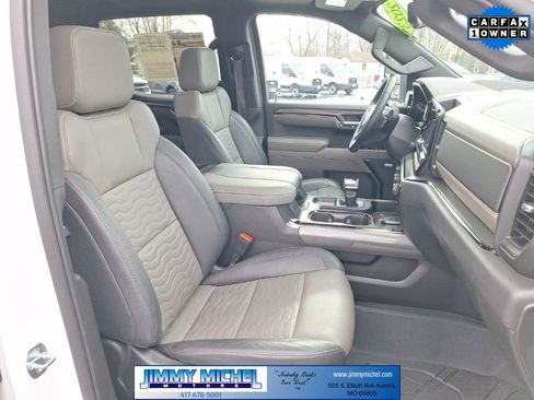 Used 2023 Chevrolet Silverado 1500 ZR2 w/ Technology Package image 17