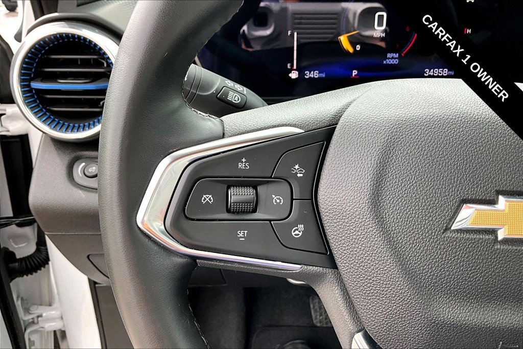 Used 2025 Chevrolet Trax LT FWD image 16