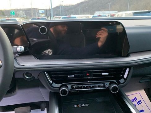 New 2026 Chevrolet Tahoe Premier w/ Sun And Tow Package image 23