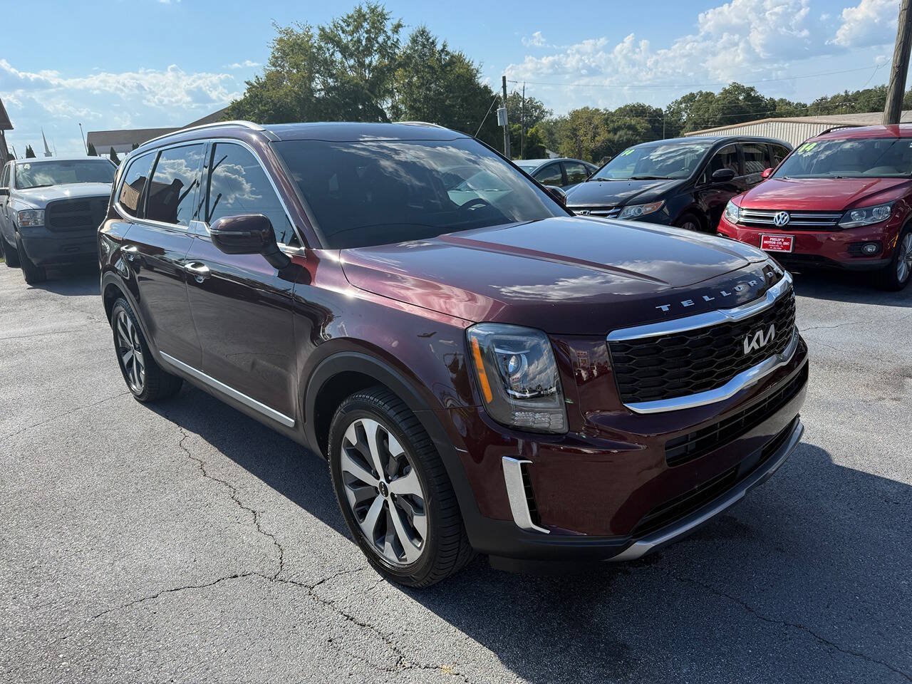 Used 2022 Kia Telluride S FWD image 2