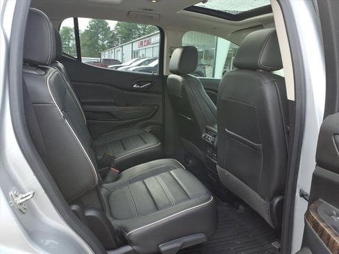 Used 2020 GMC Acadia Denali w/ Trailering Package image 13