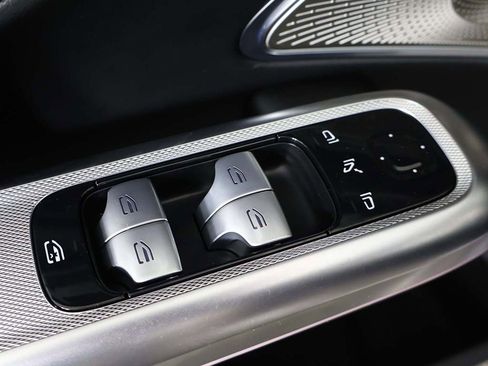 Used 2025 Mercedes-Benz E 450 4MATIC Sedan w/ Multicontour Seating Package image 41