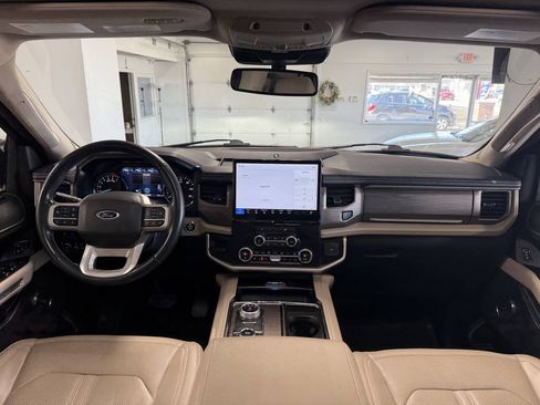 Used 2024 Ford Expedition Max Limited AWD/4WD image 14