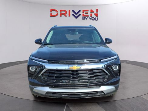 New 2026 Chevrolet TrailBlazer LT w/ Convenience Package FWD image 8