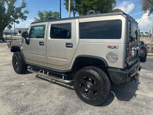 Used 2004 HUMMER H2 w/ Preferred Equipment Group AWD/4WD image 7
