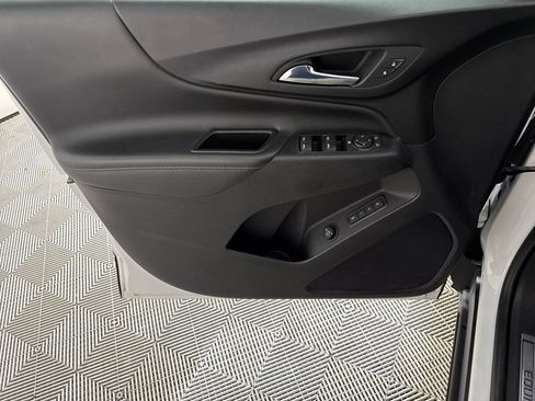 Used 2021 Chevrolet Equinox Premier FWD image 10