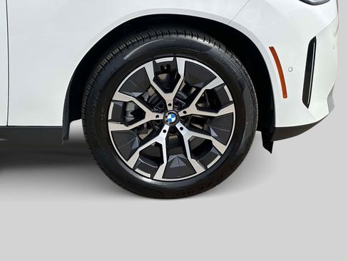 Certified 2025 BMW X3 xDrive30i w/ Premium Package AWD/4WD image 9