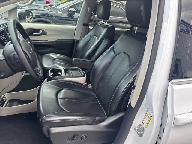 Used 2021 Chrysler Voyager Lxi FWD image 10