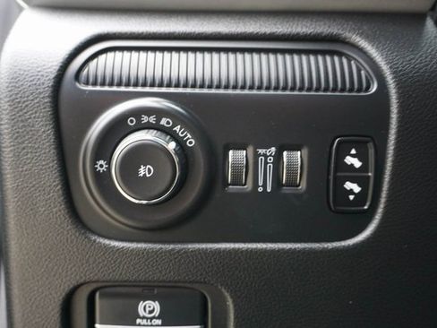 Used 2024 Jeep Wagoneer Series II image 18