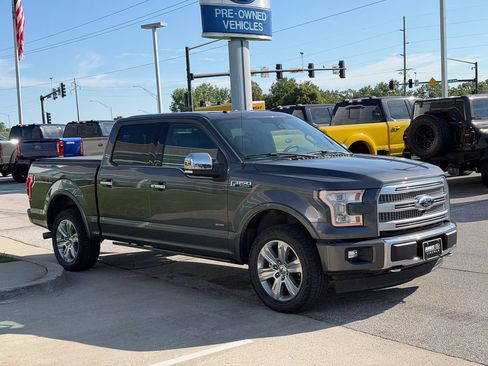 Used 2017 Ford F150 Platinum w/ Equipment Group 701A Luxury AWD/4WD image 7