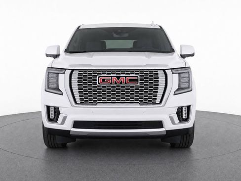 Used 2023 GMC Yukon XL Denali w/ Max Trailering Package AWD/4WD image 5