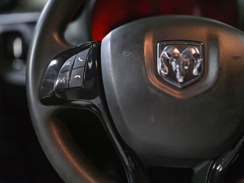 Used 2020 RAM ProMaster City Tradesman image 17