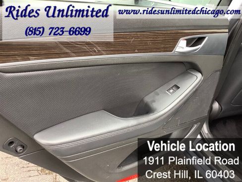 Used 2016 Hyundai Genesis 3.8 image 25