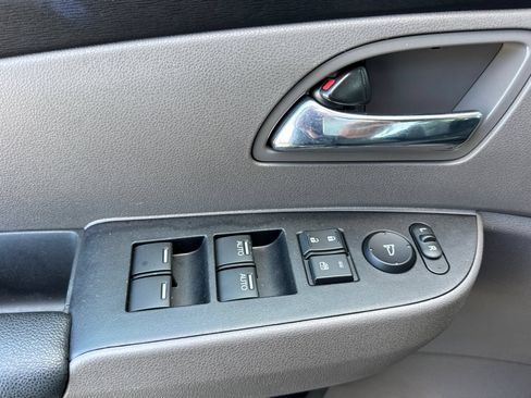 Used 2014 Honda Odyssey EX-L image 11