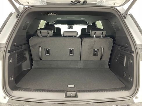 New 2026 Chevrolet Traverse LT image 12