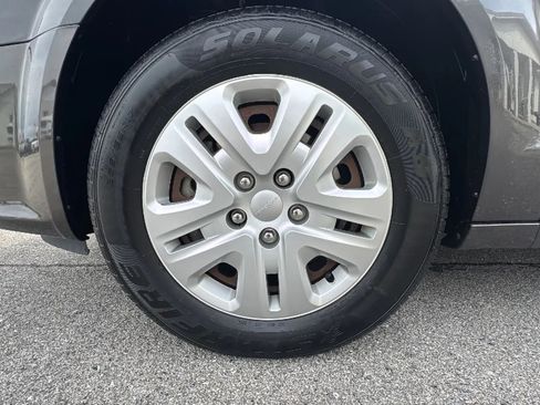 Used 2019 Dodge Grand Caravan SE w/ UConnect Hands-Free Group FWD image 37