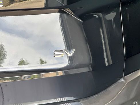 Used 2023 Nissan Rogue SV FWD image 25