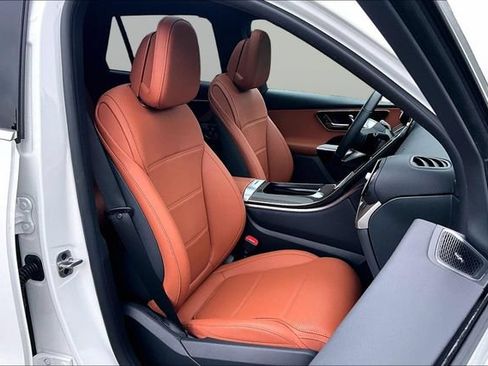 Certified 2026 Mercedes-Benz GLC 300 4MATIC image 33