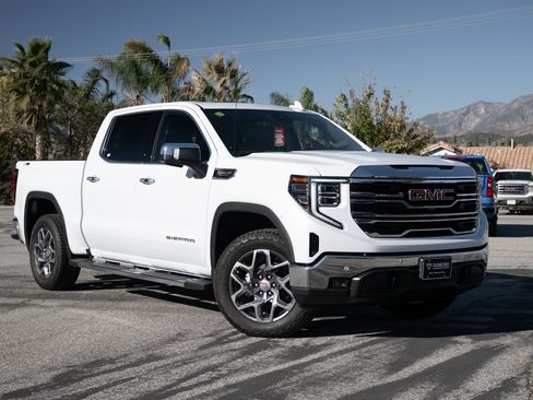 New 2026 GMC Sierra 1500 SLT w/ SLT Premium Plus Package image 2
