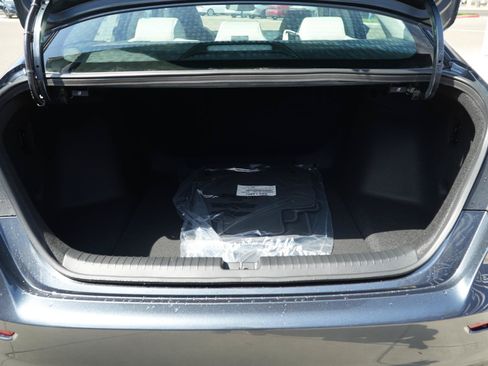 Used 2026 Honda Accord SE image 8