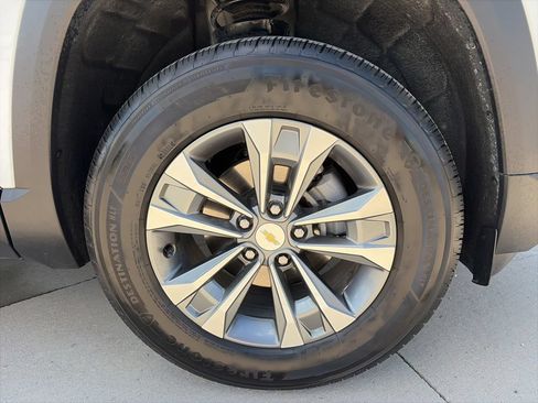 Used 2026 Chevrolet Equinox LT FWD image 16