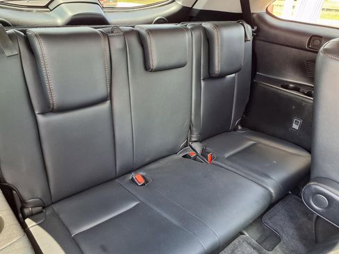 Used 2018 Toyota Highlander Limited Platinum FWD image 22