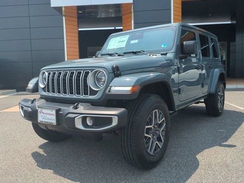 New 2026 Jeep Wrangler Unlimited Sahara w/ Technology Group AWD/4WD image 8