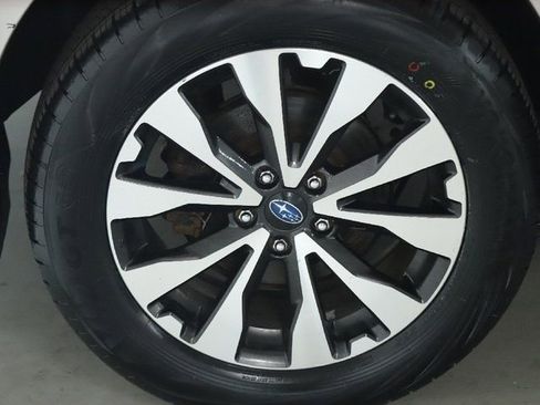 Used 2016 Subaru Outback 2.5i Limited AWD/4WD image 12