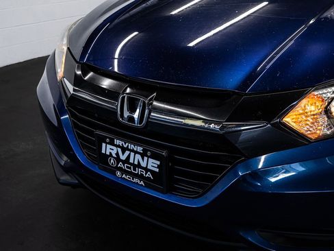 Used 2016 Honda HR-V LX image 10