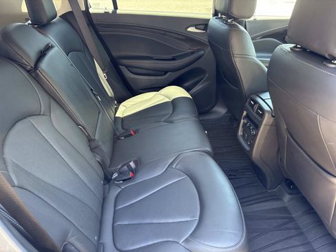 Used 2020 Buick Envision Essence w/ Experience Buick Package FWD image 33