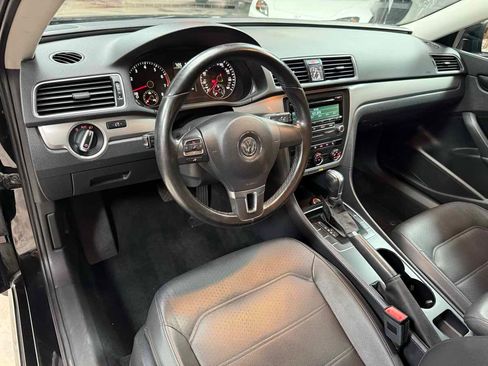 Used 2014 Volkswagen Passat 1.8T Wolfsburg Edition FWD image 9