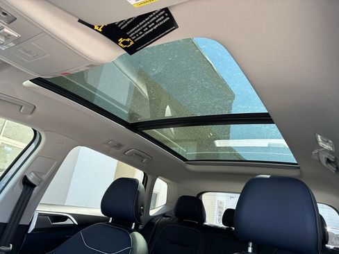 New 2026 Volkswagen Taos SEL image 28