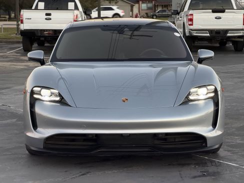 Used 2021 Porsche Taycan 4S image 9