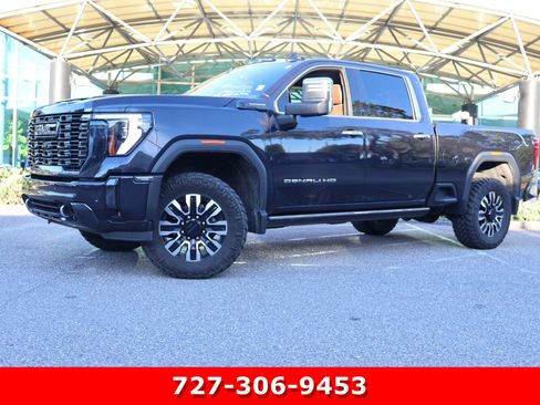 Used 2024 GMC Sierra 2500 Denali Ultimate w/ Max Trailering Package AWD/4WD image 1