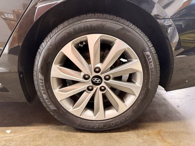 Used 2016 Hyundai Sonata Sport FWD image 5