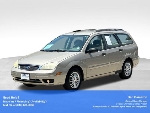 Used 2006 Ford Focus ZXW Wagon FWD image 1