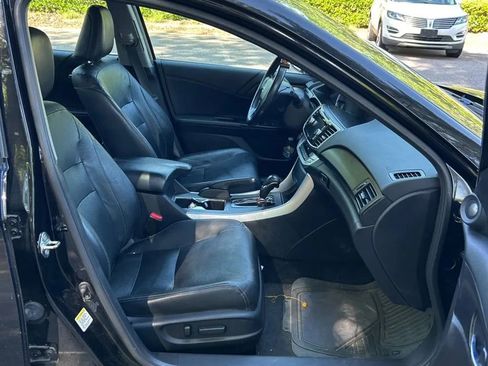 Used 2015 Honda Accord EX-L image 17