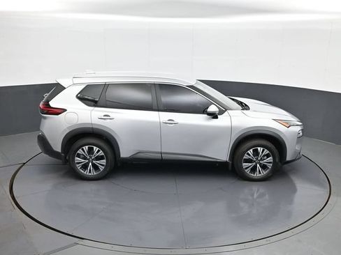 Used 2022 Nissan Rogue SV AWD/4WD image 16