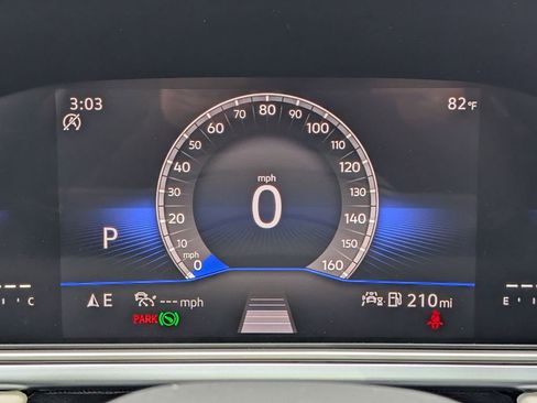New 2026 Volkswagen Taos SE FWD image 18