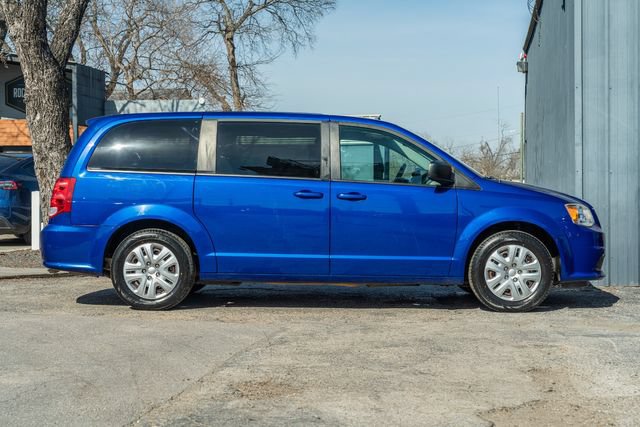 Used 2018 Dodge Grand Caravan SE w/ UConnect Hands-Free Group FWD image 7