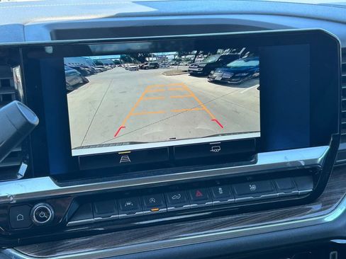 Used 2025 Chevrolet Silverado 1500 LT RWD image 30
